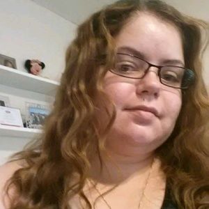 Meet your Posher, Aracelis